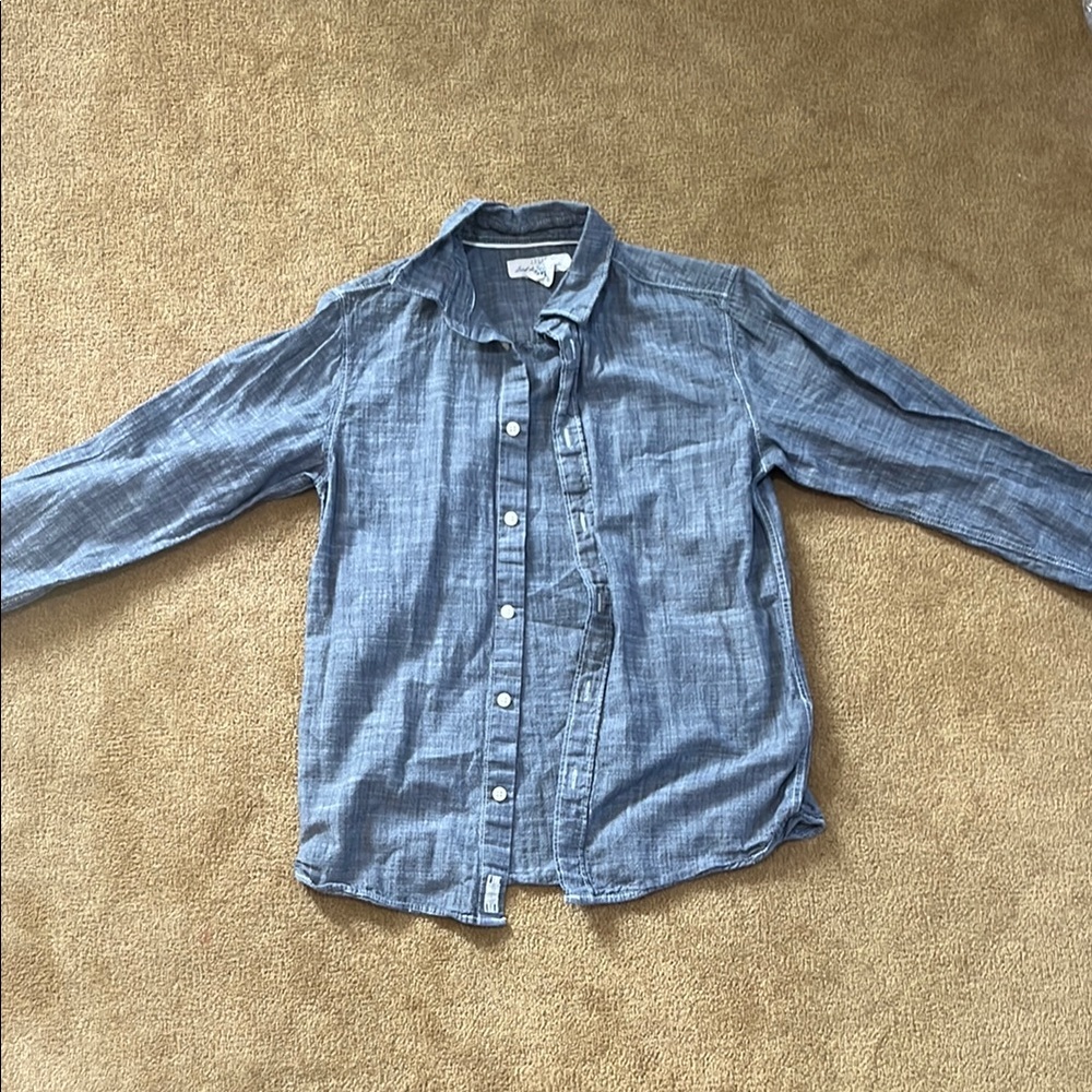 Blue Casual Button Down Shirt with Long Sleeves